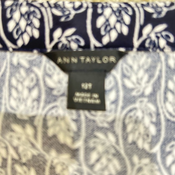 Ann taylor jersey knit navy blue and White leaf print Wrap Dress size 12T - Picture 9 of 10